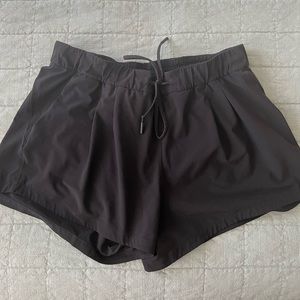 Lululemon size 10 black athletic shorts